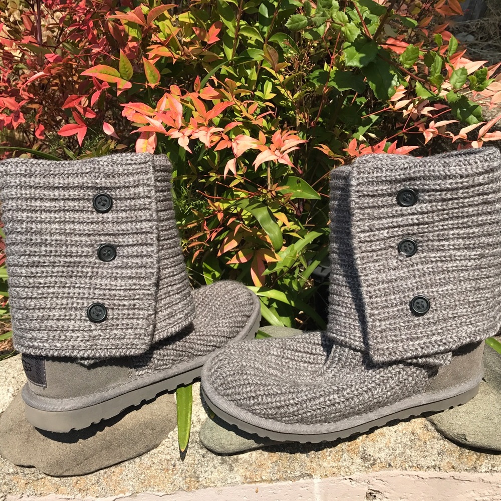 Ugg Australia cardy knit size 6 women's